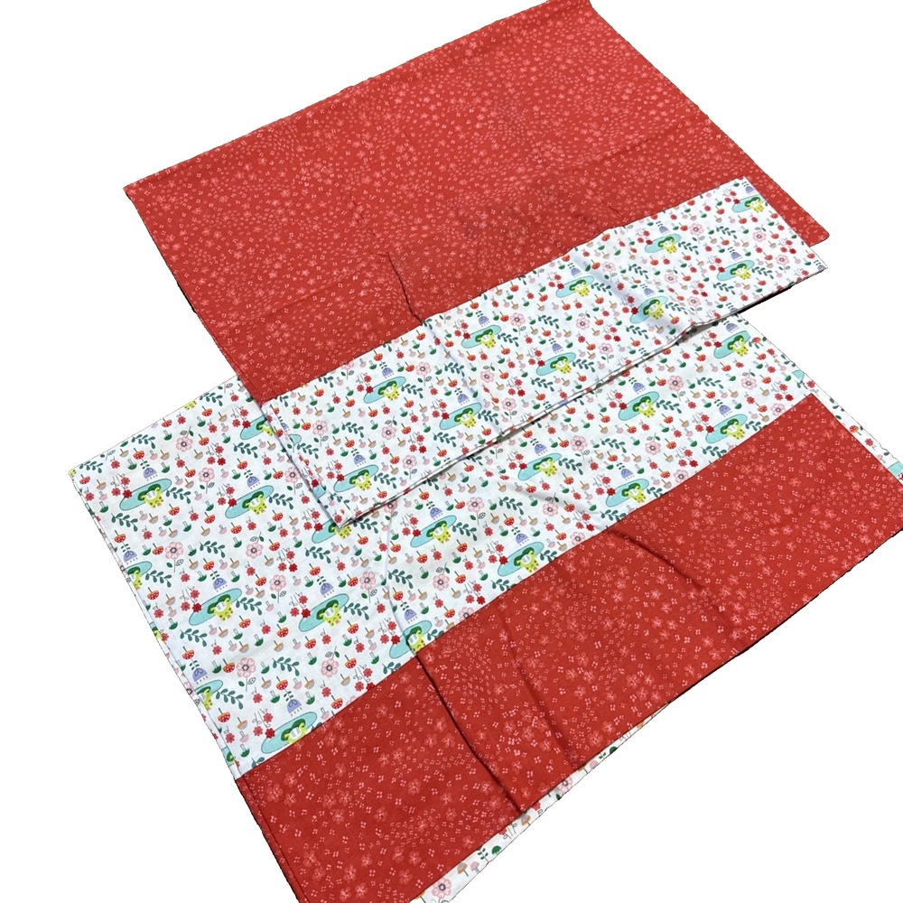 Adorable Standard Pillow Set 2 Cotton Lilypad Frog Print